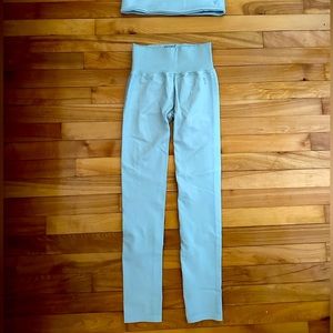 Free People leggings - never worn, limited edition colour!